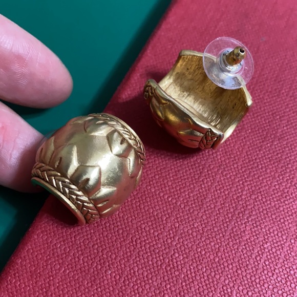🖤Oscar de la Renta💕earrings